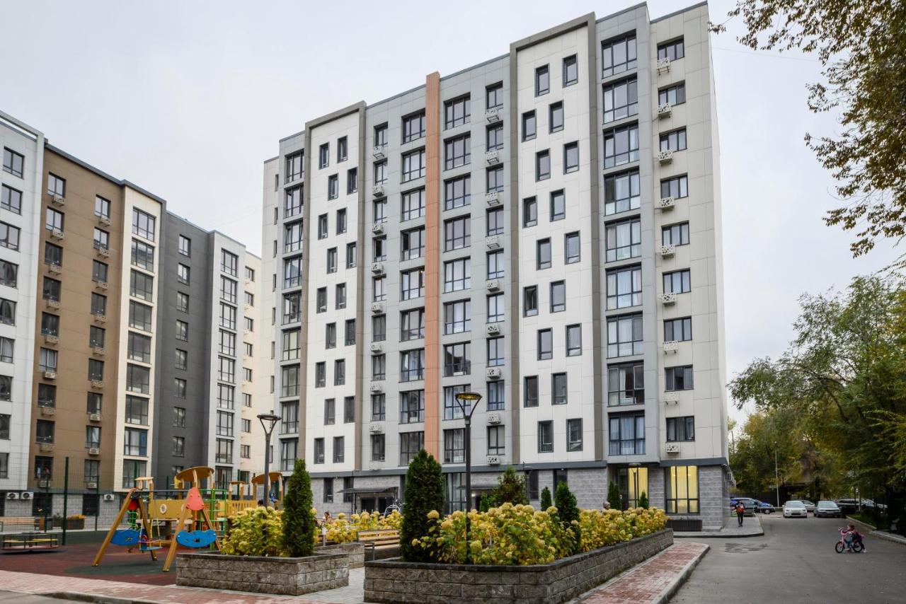 Как Дома -Квартира В Центре На 4 Человек Алматы Экстерьер фото